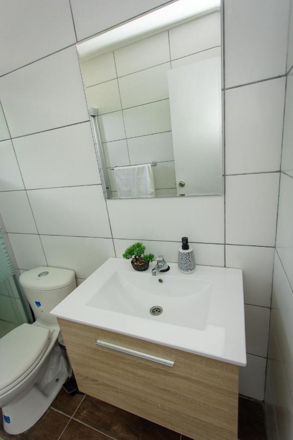Westpunt Beach Apartments Willemstad Esterno foto