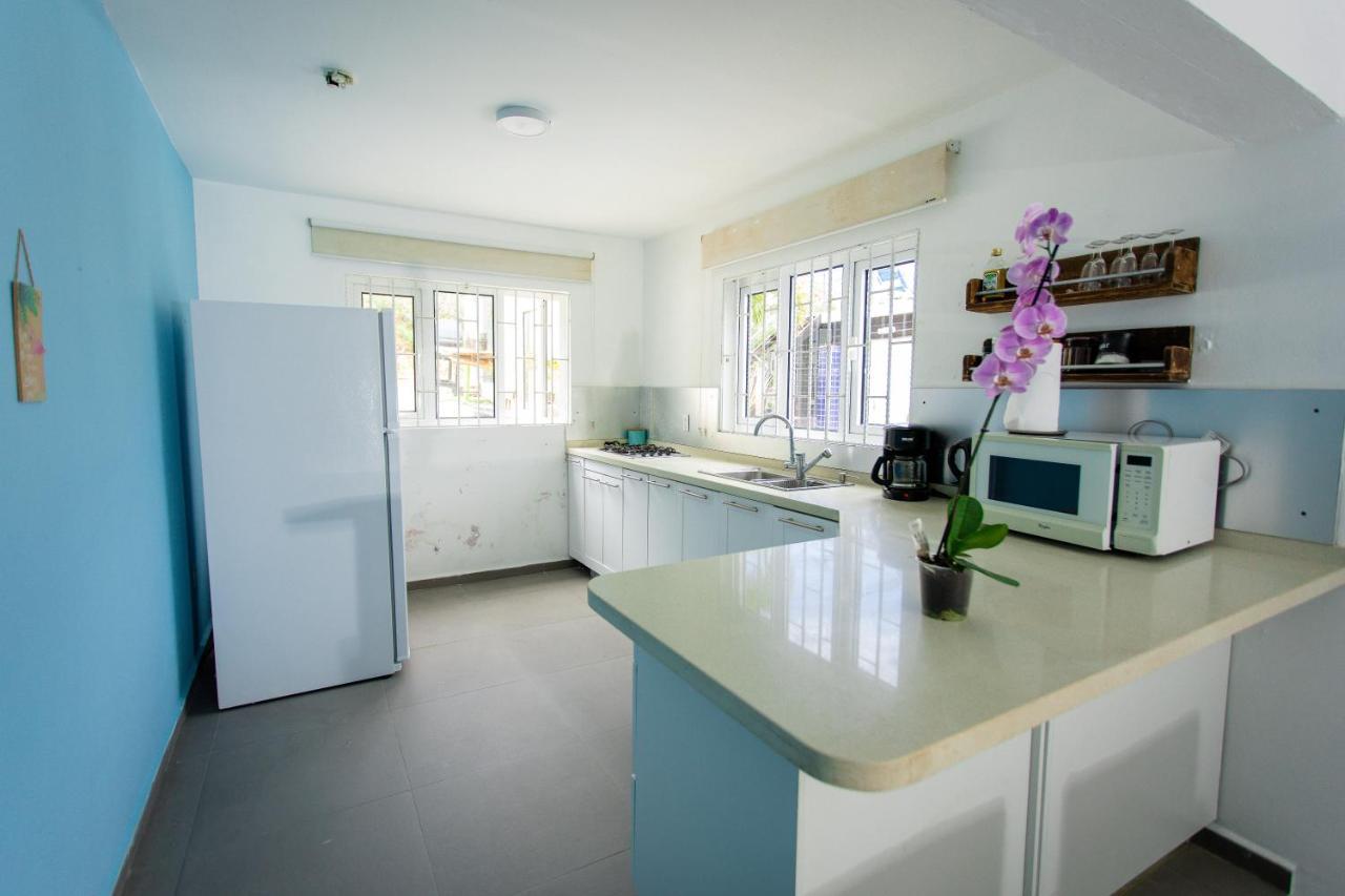Westpunt Beach Apartments Willemstad Esterno foto